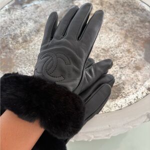 Chanel Black Lambskin Leather Gloves with Fur Cuff
